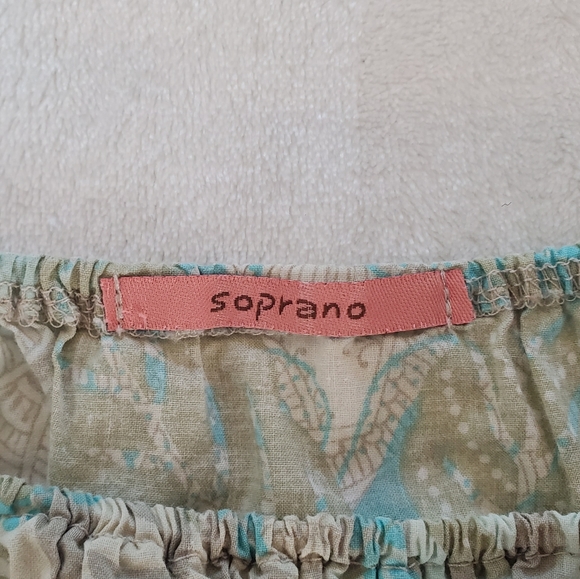 Cute Soprano Top - Picture 4 of 5